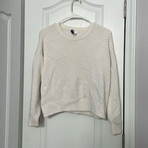 H&M White knitted sweater